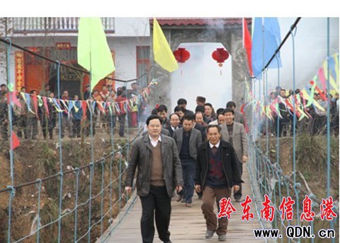 䌍h޽QУD
