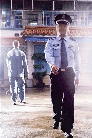 探訪艾滋病重型犯監獄 警察自嘲是地下工作者