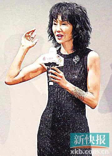 47歲張曼玉獨自返港定居 疑難忍小男友花心分手