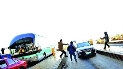 毒販雇獨腿司機“玩命快遞” 千里運毒7公斤