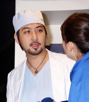 胡瓜女婿李進良因違法隆乳判有期徒刑六個月