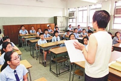 香港教育局局長回應國民教育質疑 要洗腦很困難